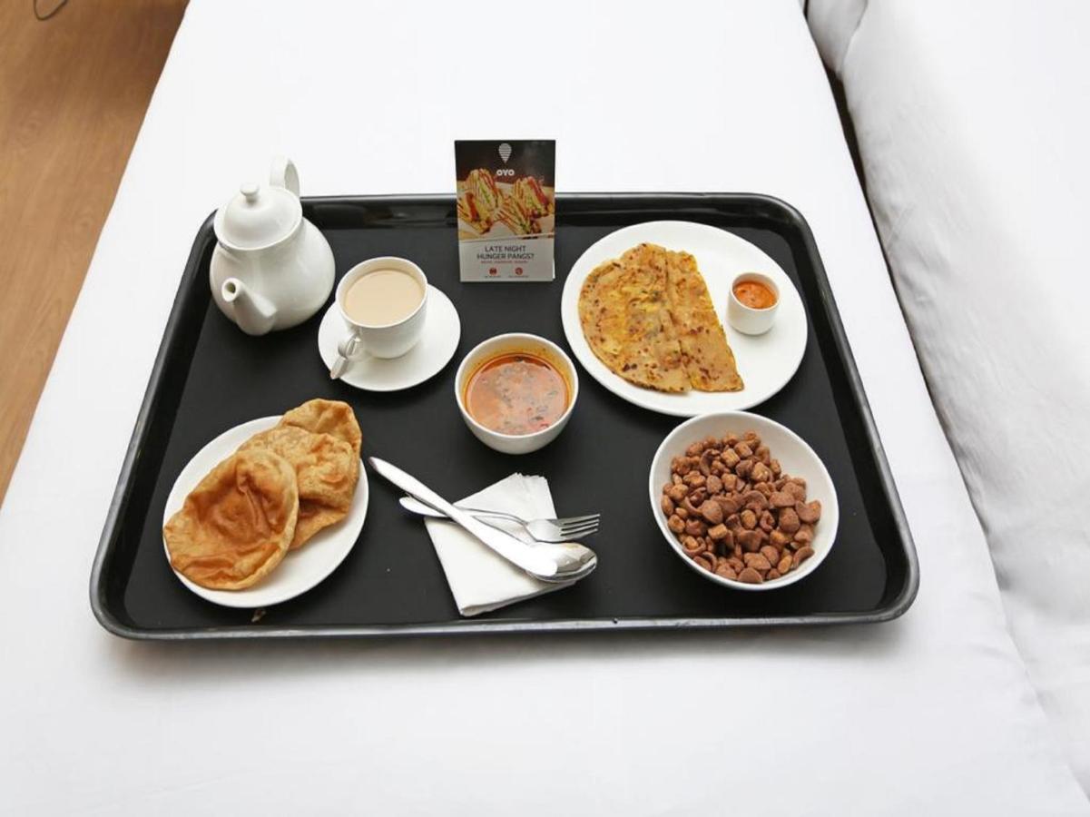Oyo 60651 Hotel Arya Varanasi Dış mekan fotoğraf